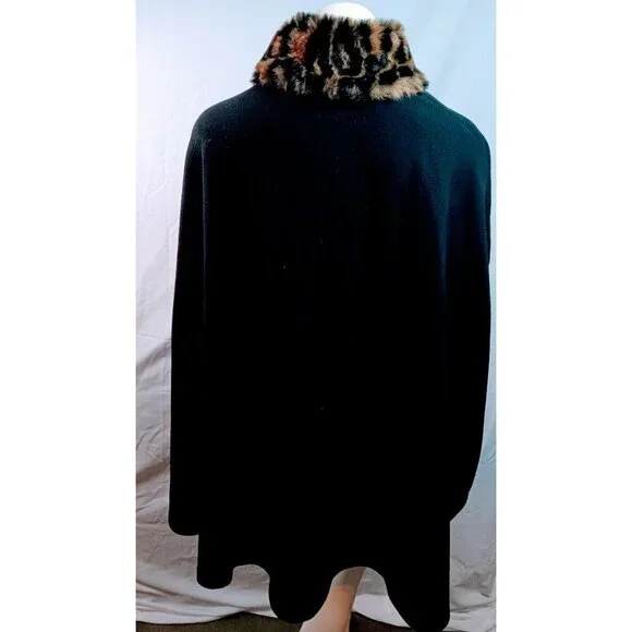 OSFM Women Leopard Fleece Black Cape - Picture 2 of 8